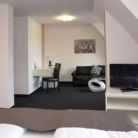 Hotel Zum Brunnen Friedberg (Bavaria)