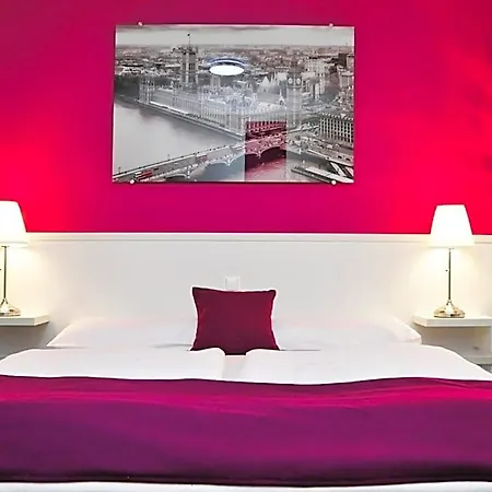 Zum Brunnen Hotel Friedberg (Bavaria)