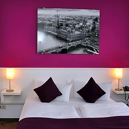 Zum Brunnen Hotel
