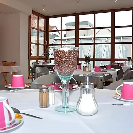 Hotel Zum Brunnen Friedberg (Bavaria)