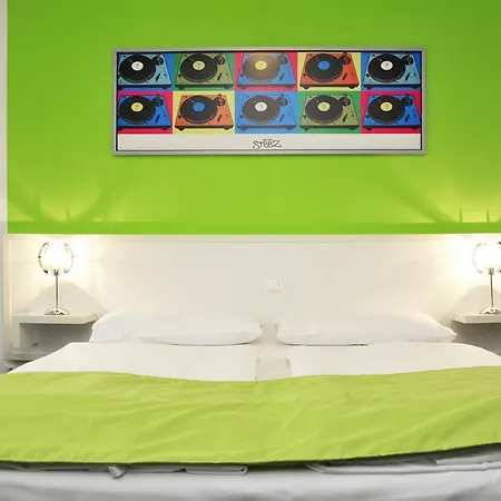 Hotel Zum Brunnen Friedberg (Bavaria)